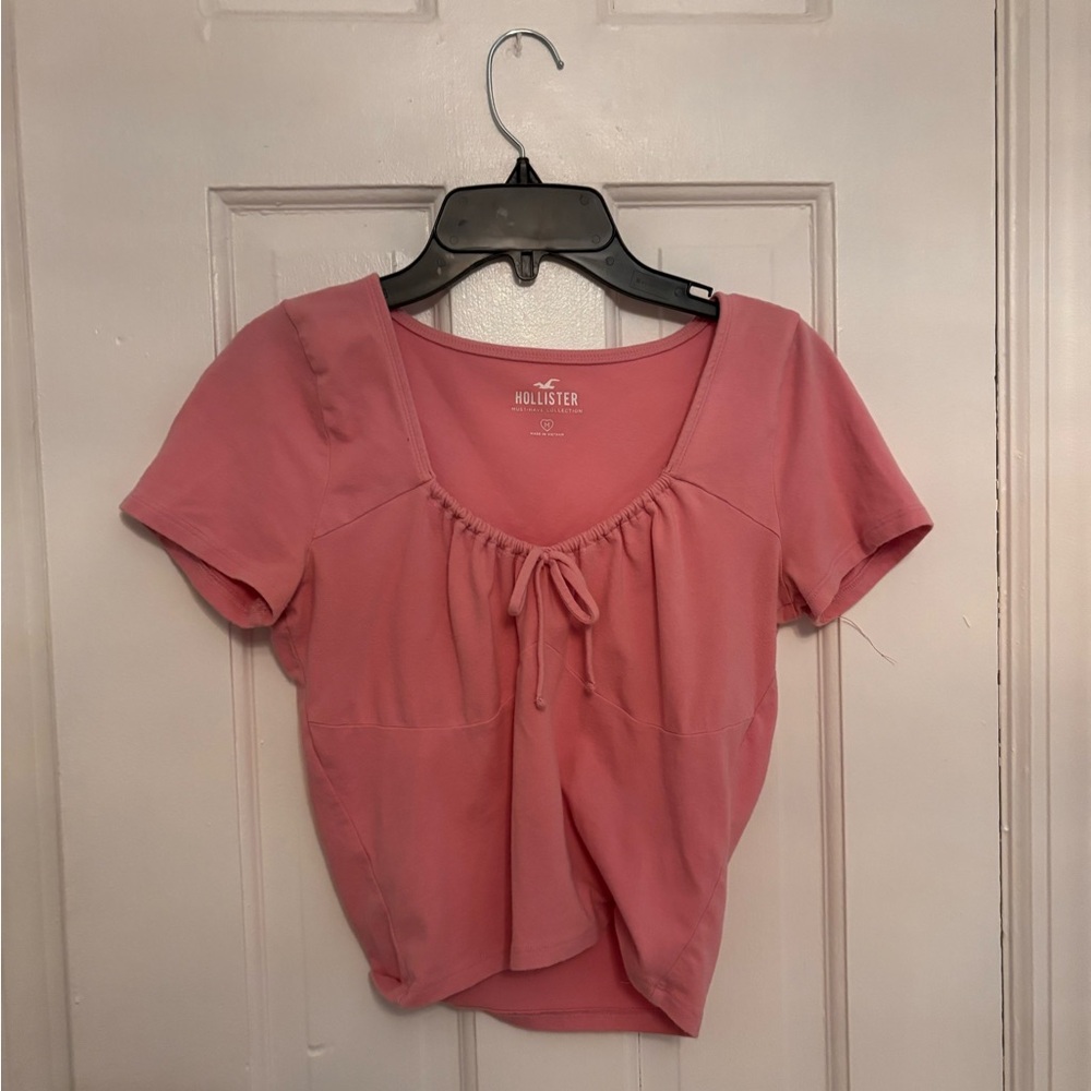 Hollister Women's Pink Top